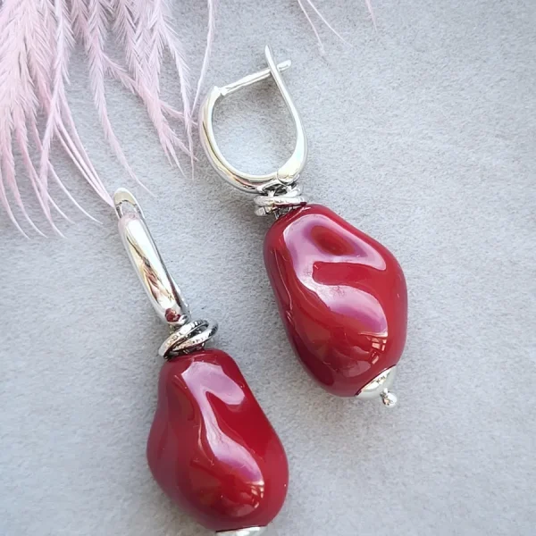 Серьги с барочным жемчугом красные